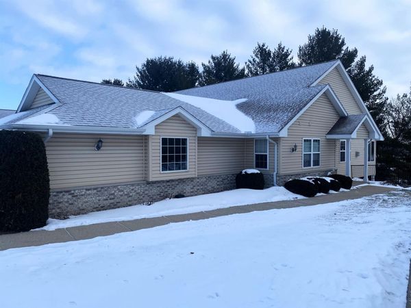 122 Summit Court, Unit 2502, Columbus, WI 53925