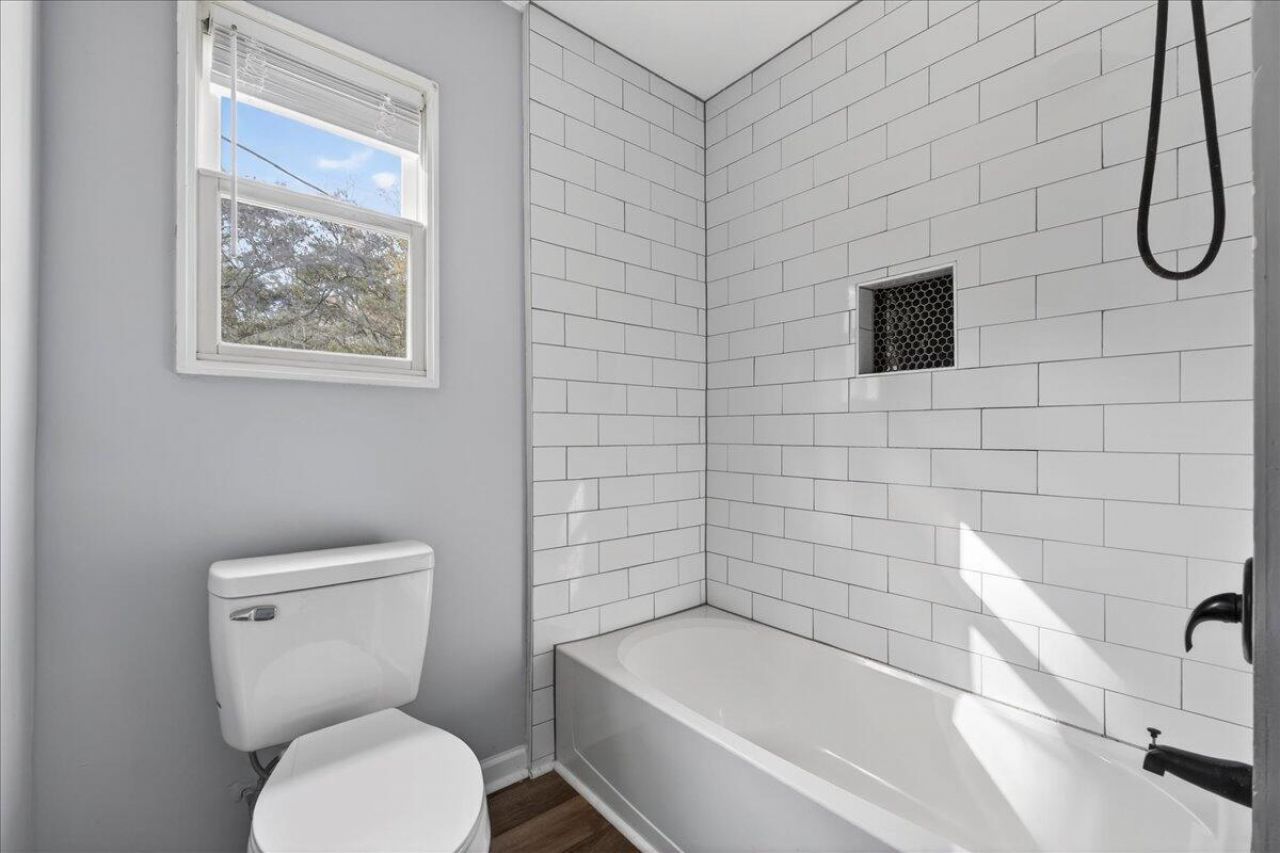 2004 Valnore Road Photo 14