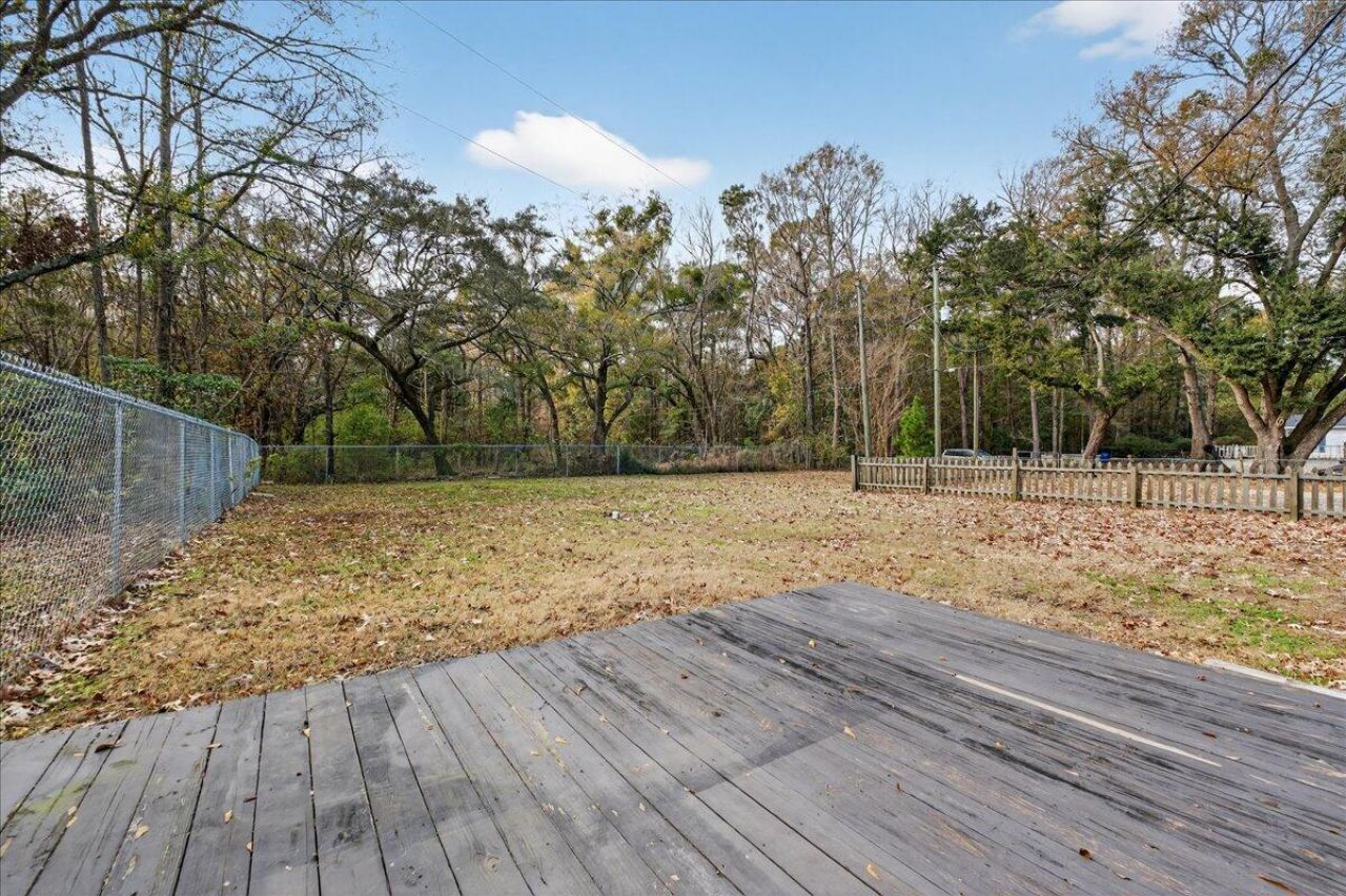 2004 Valnore Road Photo 20