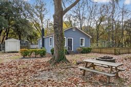 2004 Valnore Road photo 4