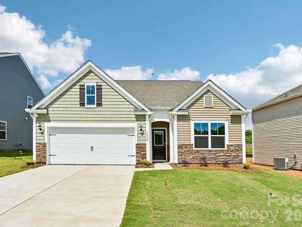 3928 Ashton Drive NW, Conover, NC 28613
