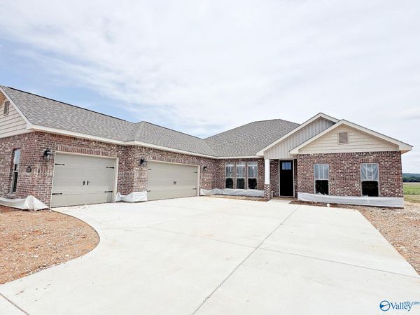 1075 Maplehurst Street, Decatur, AL 35603