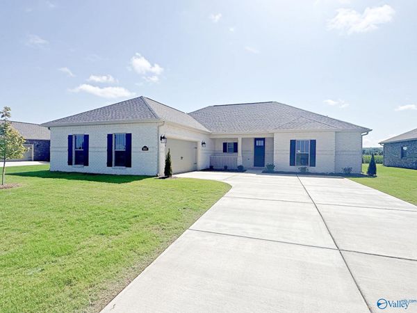 1065 Maplehurst Street, Decatur, AL 35603