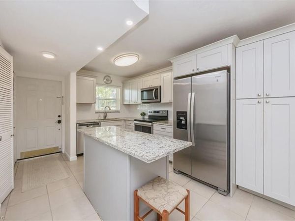 499 Forest Lakes BLVD, Unit 110, NAPLES, FL 34105