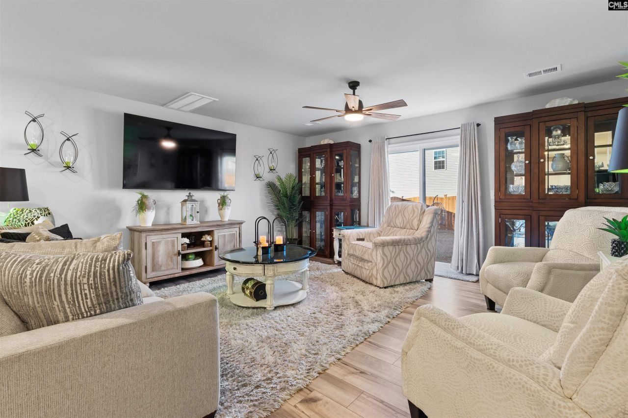 43 Shepherd Street Photo 8