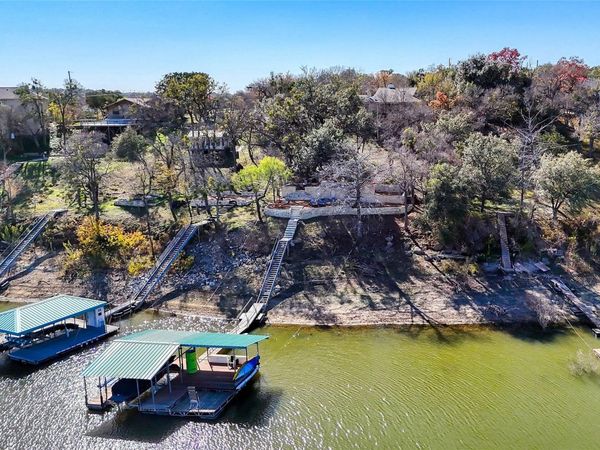 25400 Cove DR, Spicewood, TX 78669