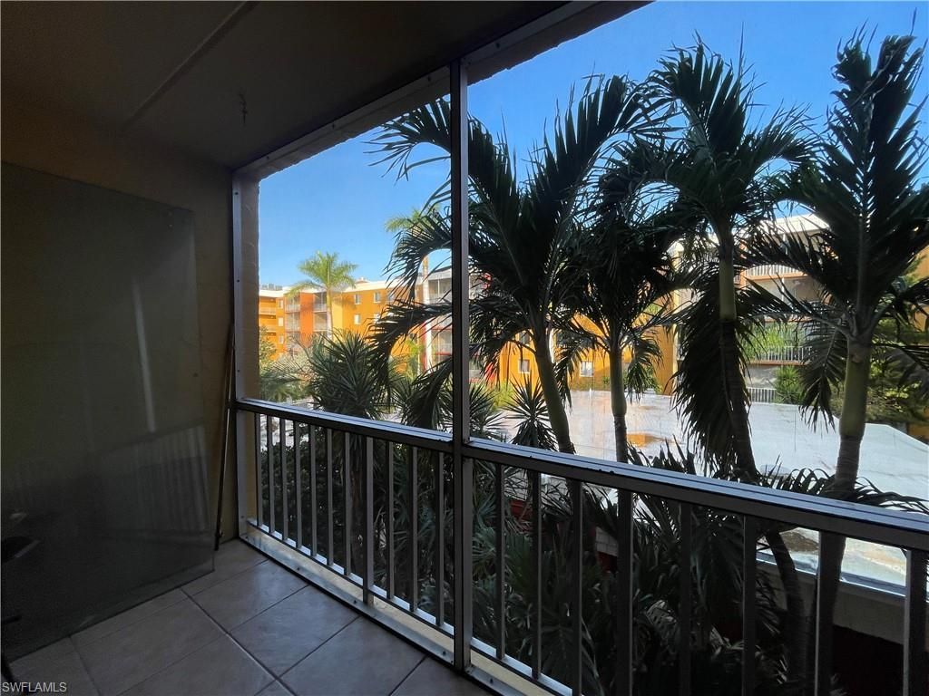 2366 E Mall Dr, Unit 304, Fort Myers, FL 33901 Photo