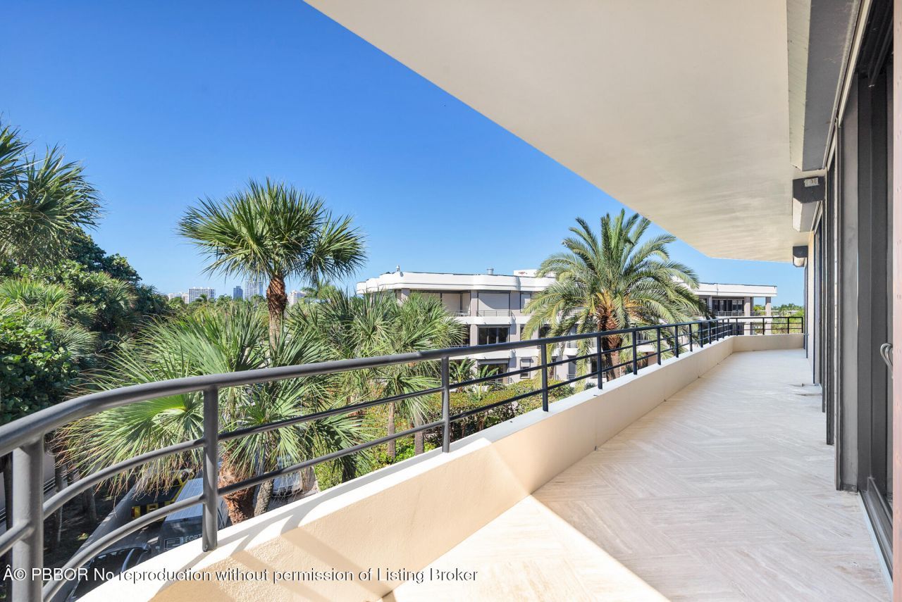 110 Sunset Avenue, Unit 4A, Palm Beach, FL 33480 Photo