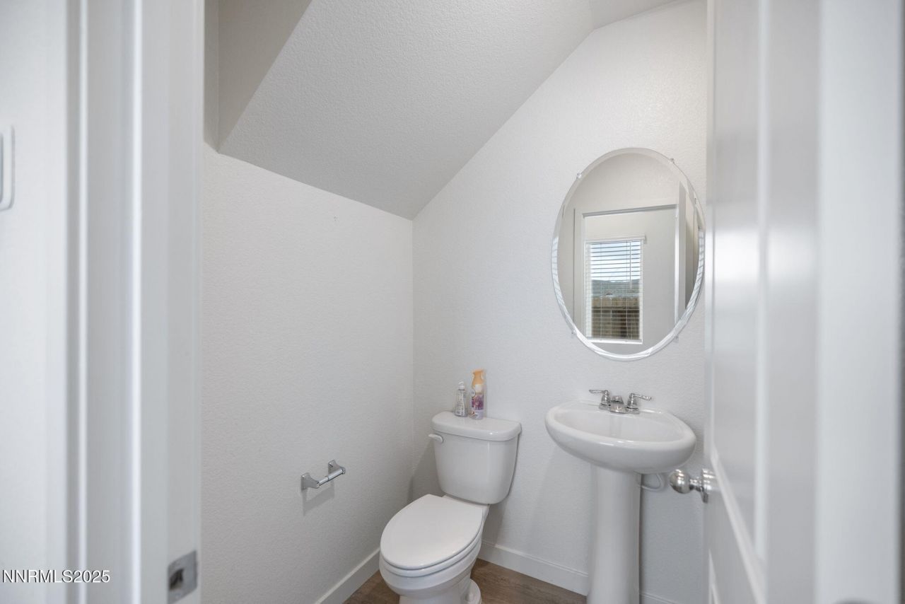 7701 Wandering Way, Reno, NV 89506 Photo