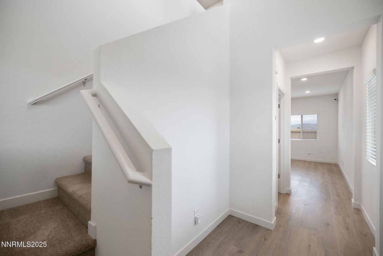 7701 Wandering Way, Reno, NV 89506 Photo