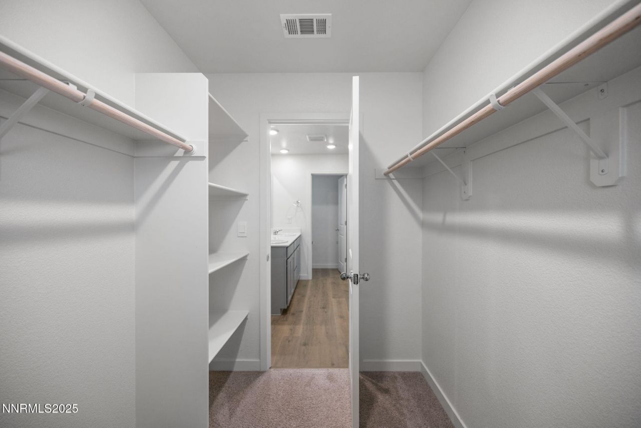 7701 Wandering Way, Reno, NV 89506 Photo