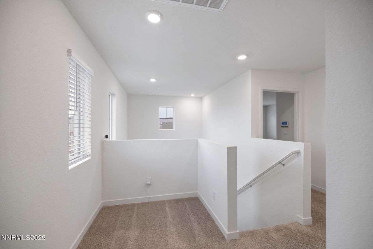 7701 Wandering Way, Reno, NV 89506 Photo