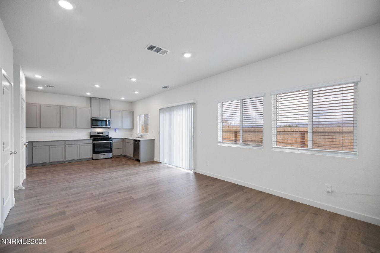 7701 Wandering Way, Reno, NV 89506 Photo