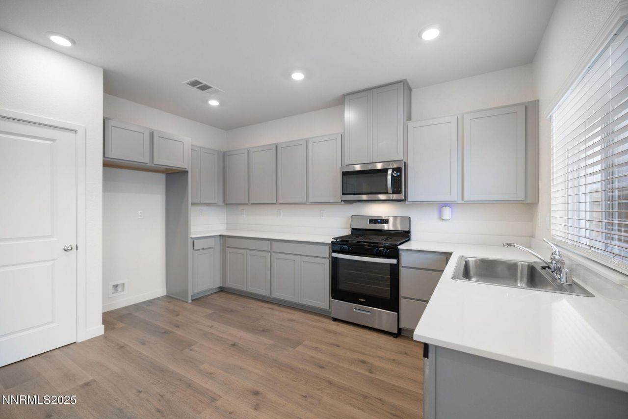 7701 Wandering Way, Reno, NV 89506 Photo