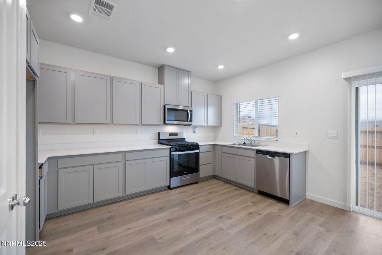 7701 Wandering Way, Reno, NV 89506 Photo