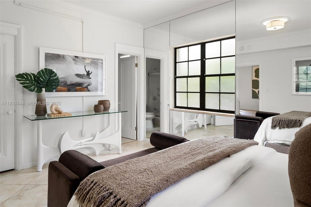 3500 Flamingo Dr , Miami Beach, FL 33140 Photo