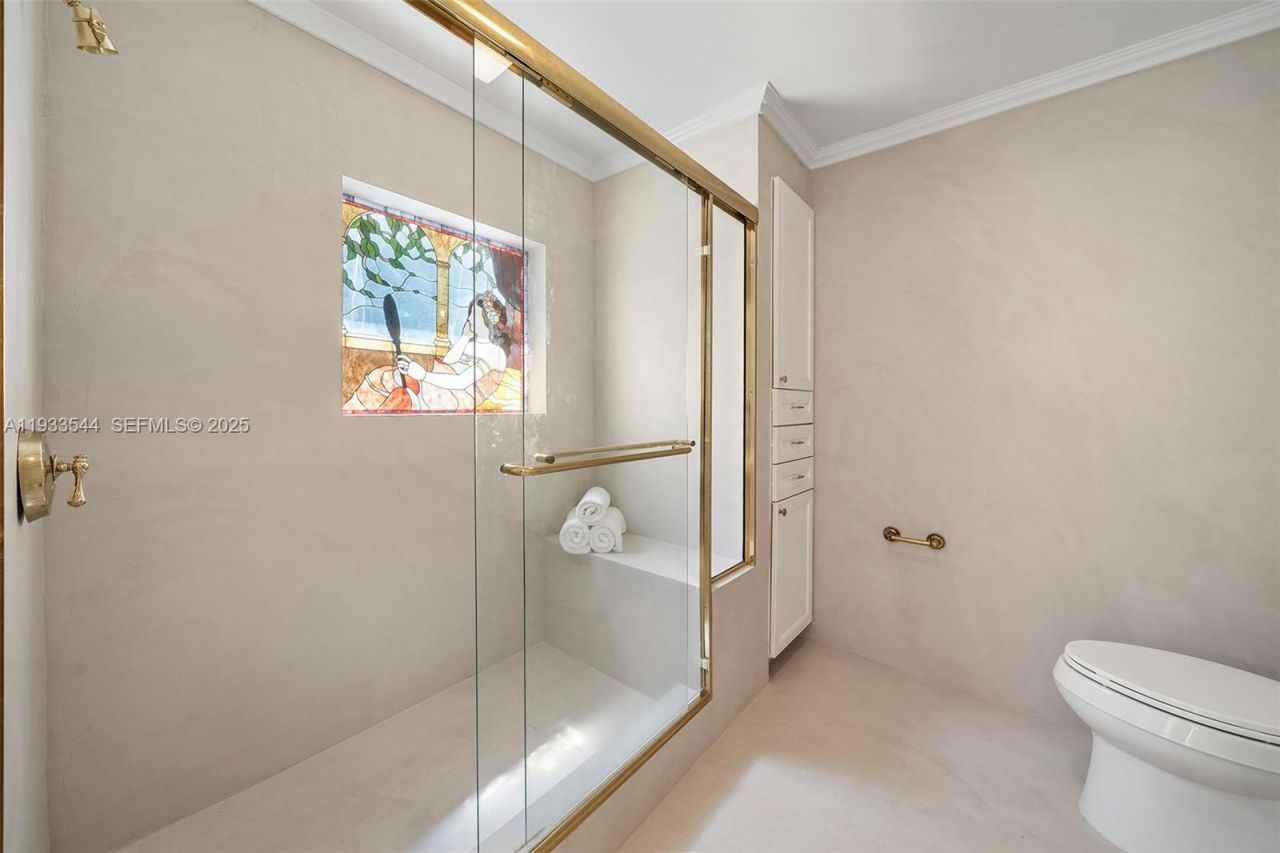 3500 Flamingo Dr , Miami Beach, FL 33140 Photo