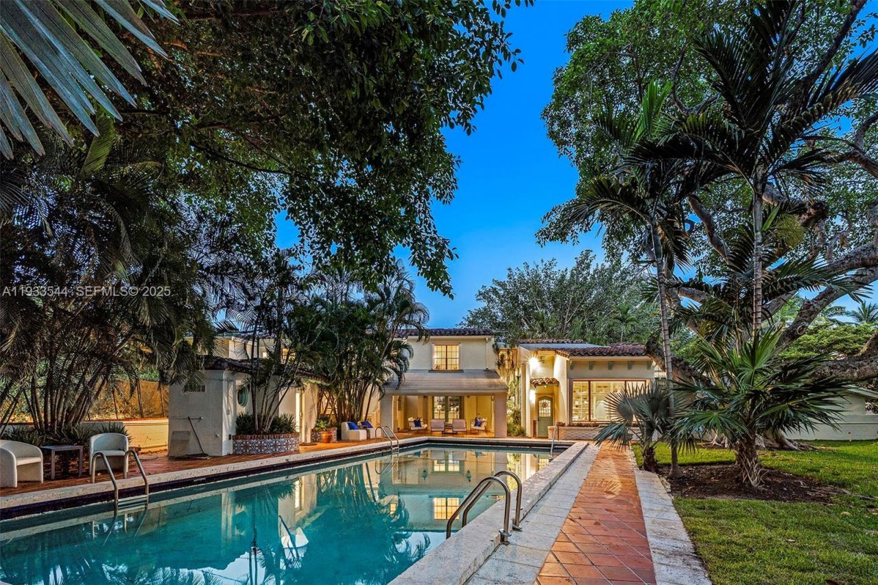 3500 Flamingo Dr , Miami Beach, FL 33140 Photo