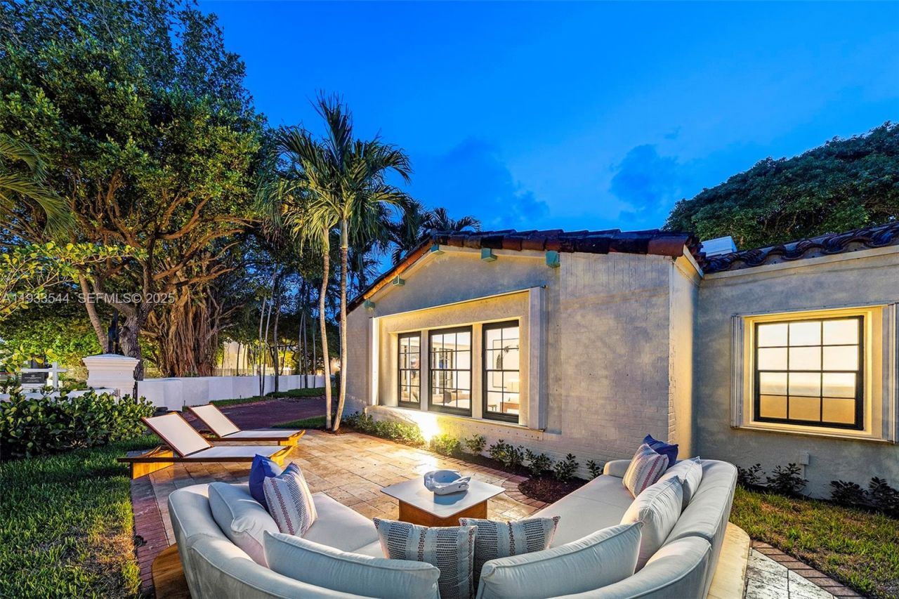 3500 Flamingo Dr , Miami Beach, FL 33140 Photo