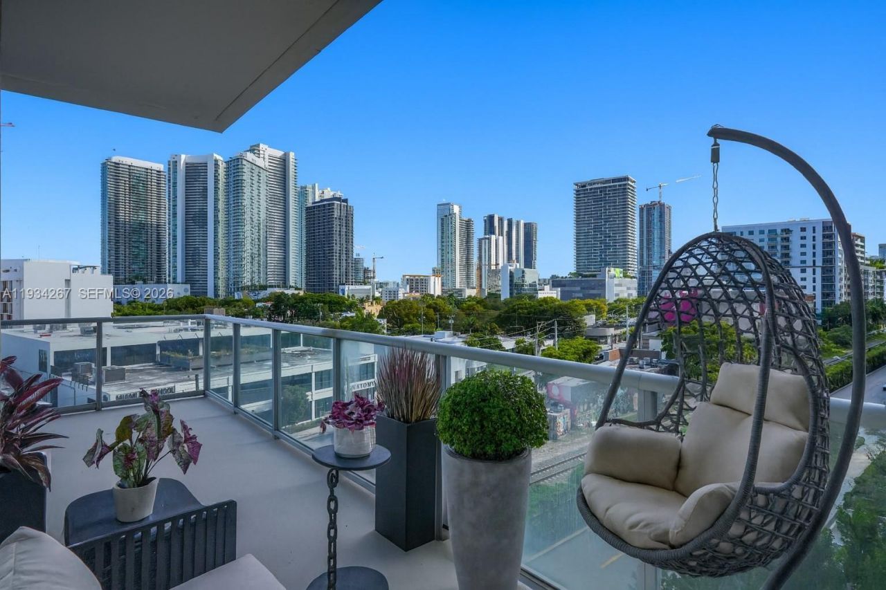 3470 E Coast Ave, Unit H0606, Miami, FL 33137 Photo