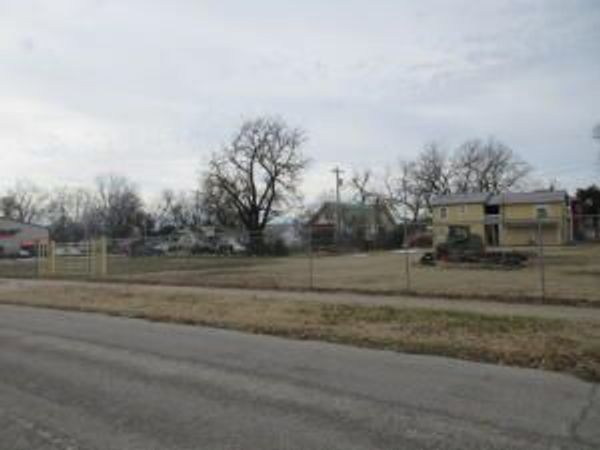 230 SE B Street SE, Miami, OK 74354