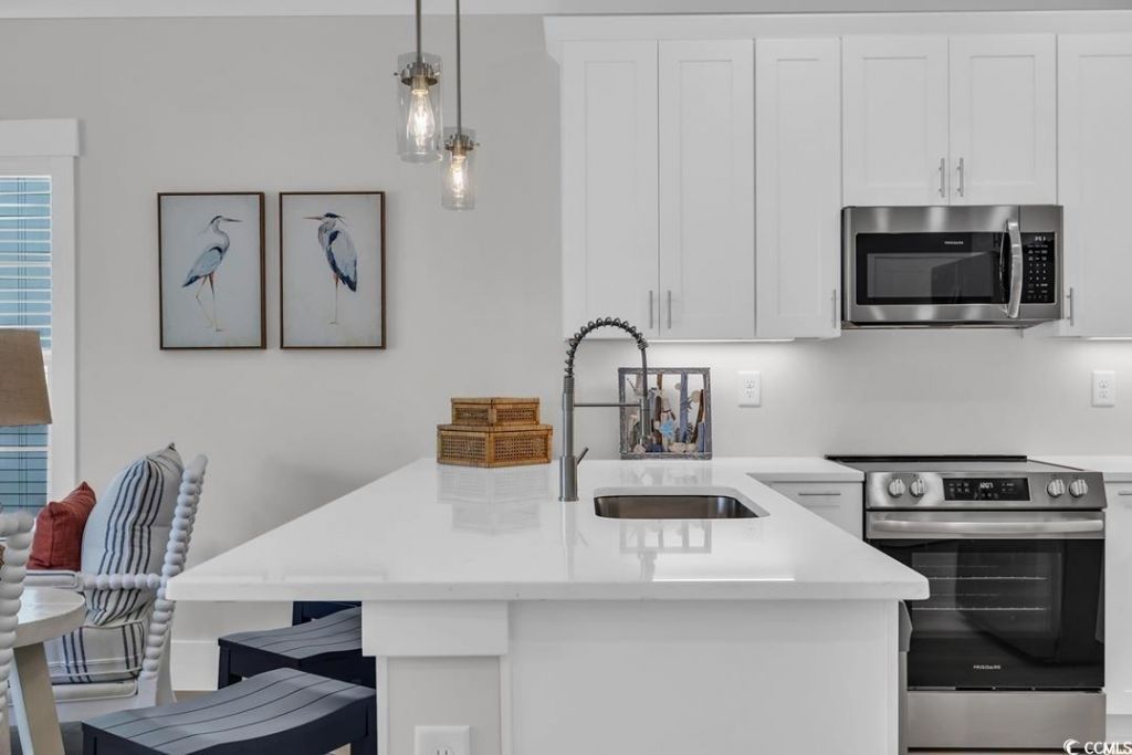 913 S Dogwood Dr. S Photo 8