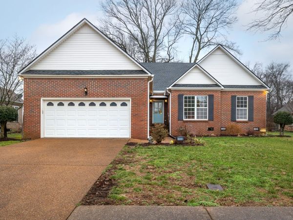 110 Bell Grove Dr , Columbia, TN 38401