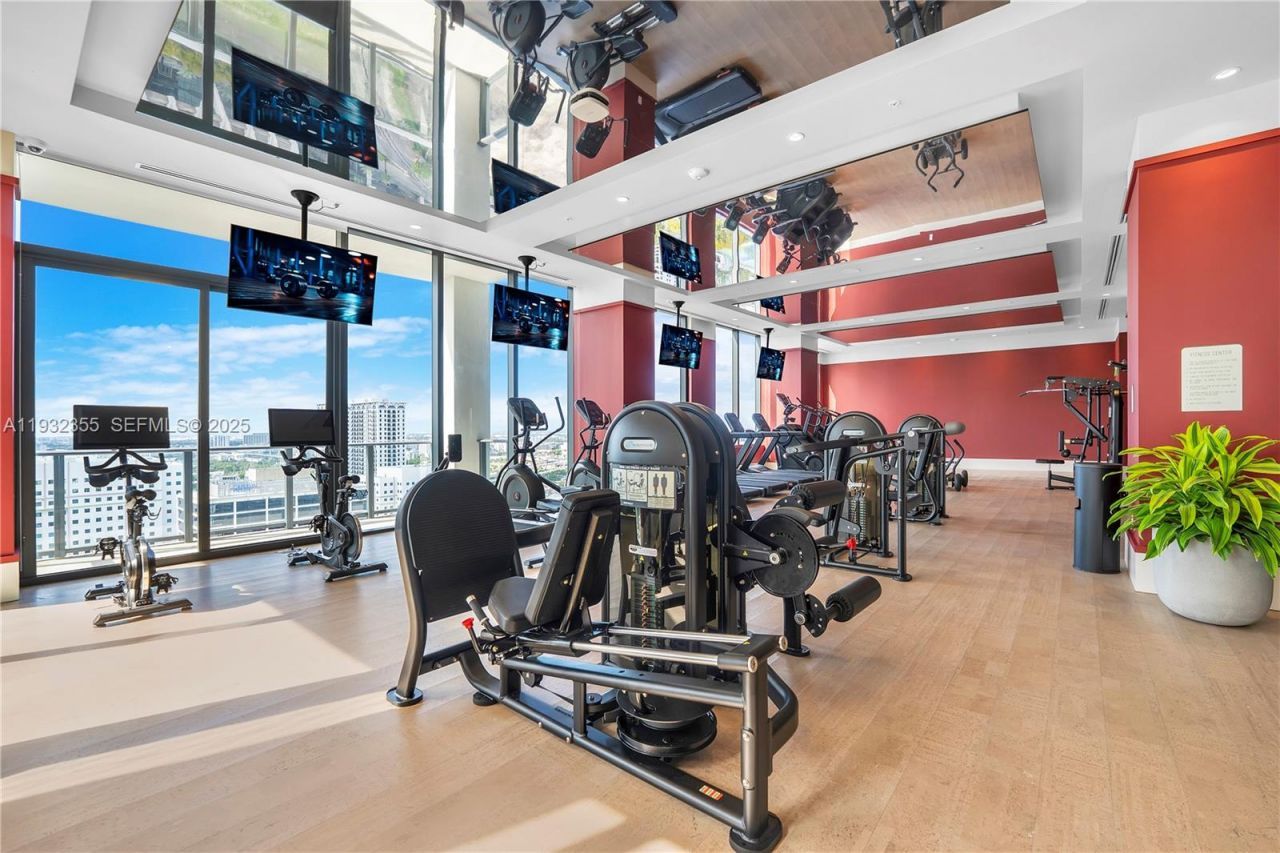 11 NE 6 Street, Unit 2201, Miami, FL 33132 Photo