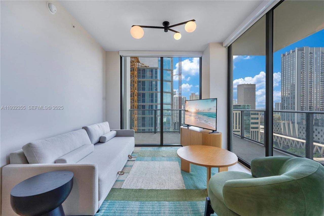 11 NE 6 Street, Unit 2201, Miami, FL 33132 Photo