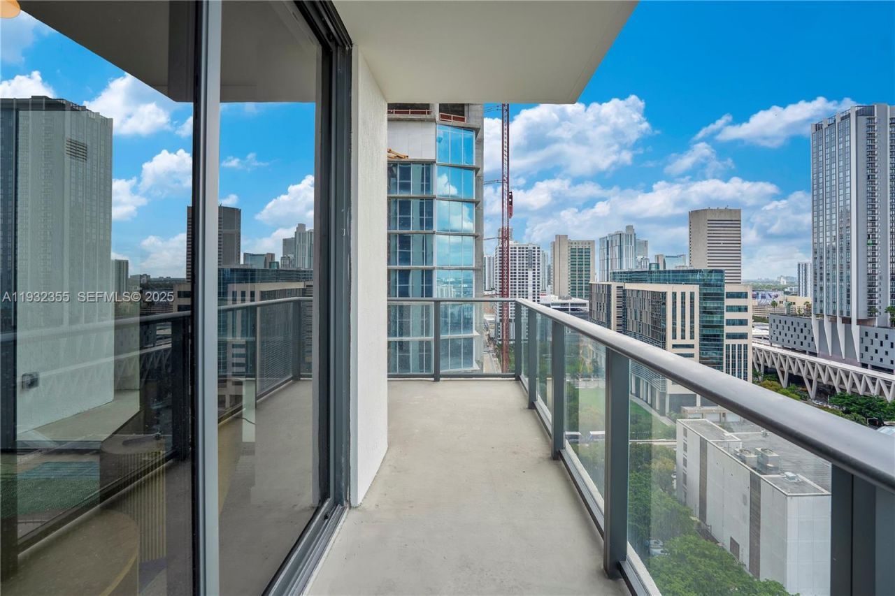 11 NE 6 Street, Unit 2201, Miami, FL 33132 Photo