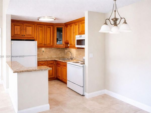 15650 SW 80th St , Unit F-301, Miami, FL 33193