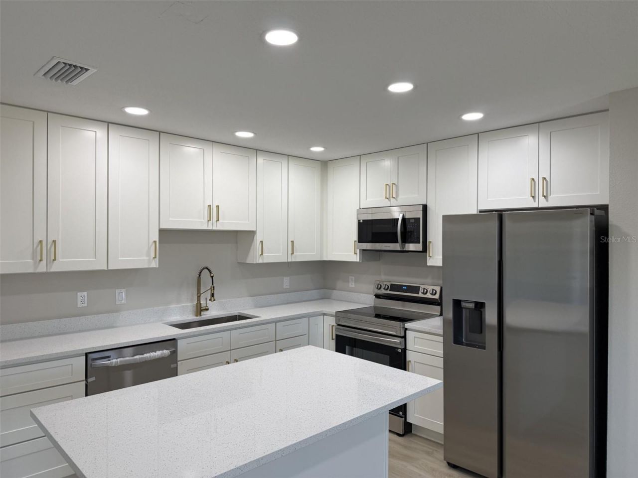 6224 7th Avenue Drive W, Bradenton, FL 34209 Photo