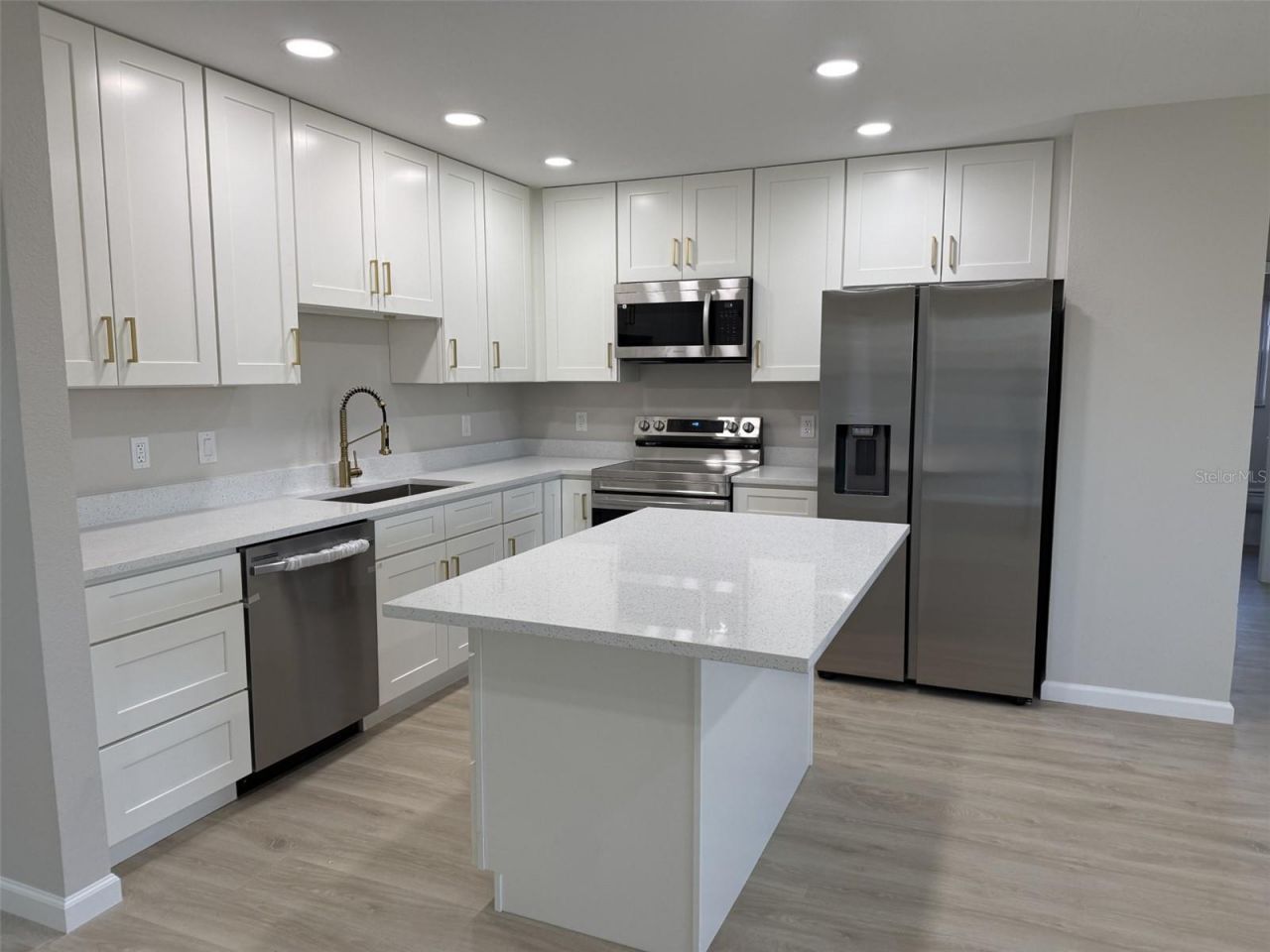 6224 7th Avenue Drive W, Bradenton, FL 34209 Photo