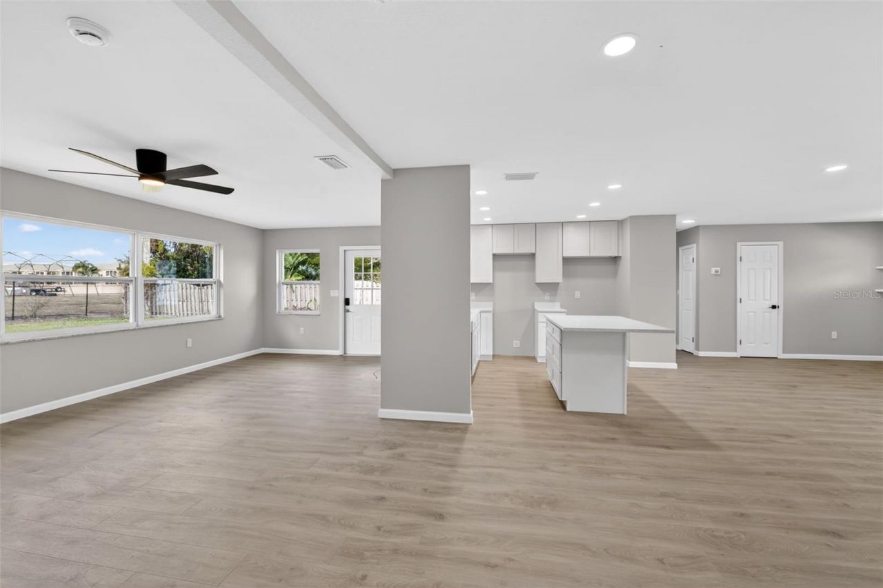 6224 7th Avenue Drive W, Bradenton, FL 34209 Photo