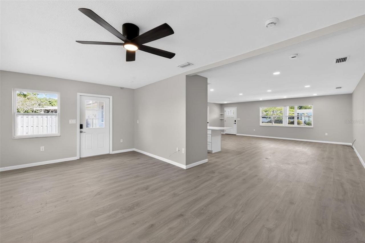 6224 7th Avenue Drive W, Bradenton, FL 34209 Photo