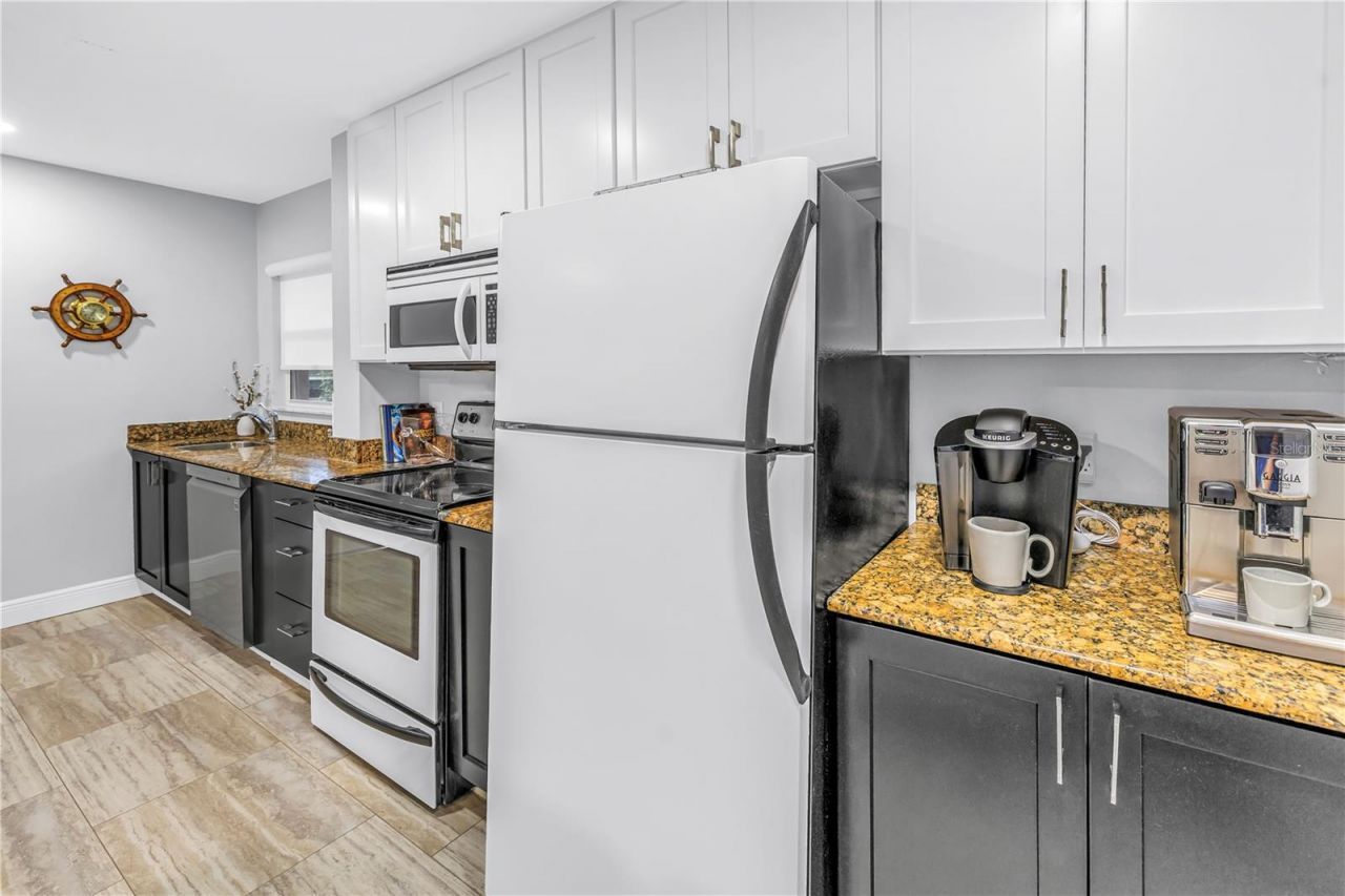 224 6th Avenue N, Unit 7, Saint Petersburg, FL 33701 Photo