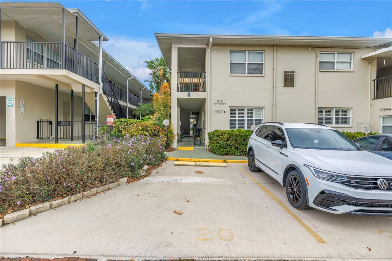 224 6th Avenue N, Unit 7, Saint Petersburg, FL 33701 Photo