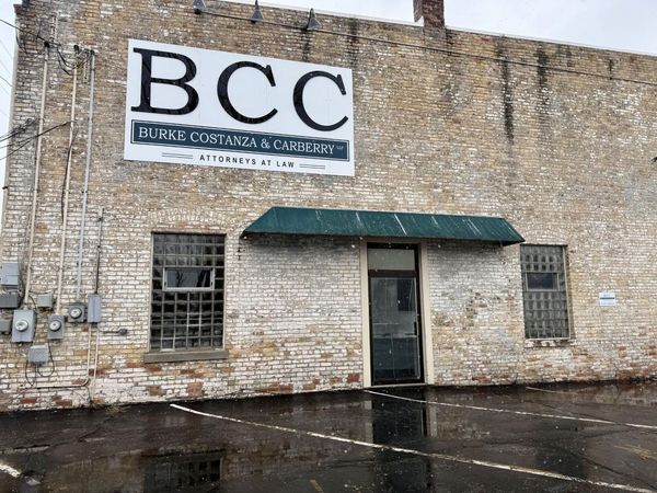 607 Jefferson Avenue, Unit Upper, La Porte, IN 46350