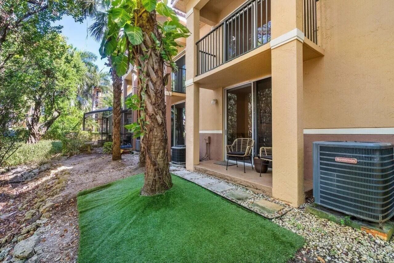 1100 Scotia Drive, Unit 105, Hypoluxo, FL 33462 Photo