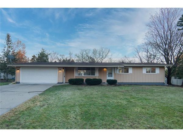 19115 Homestead Circle, Eden Prairie, MN 55346