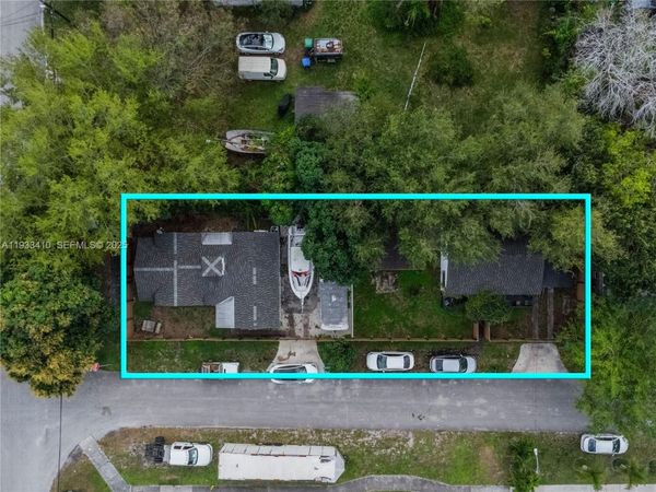 9210 NW 4th Ave , Miami, FL 33150