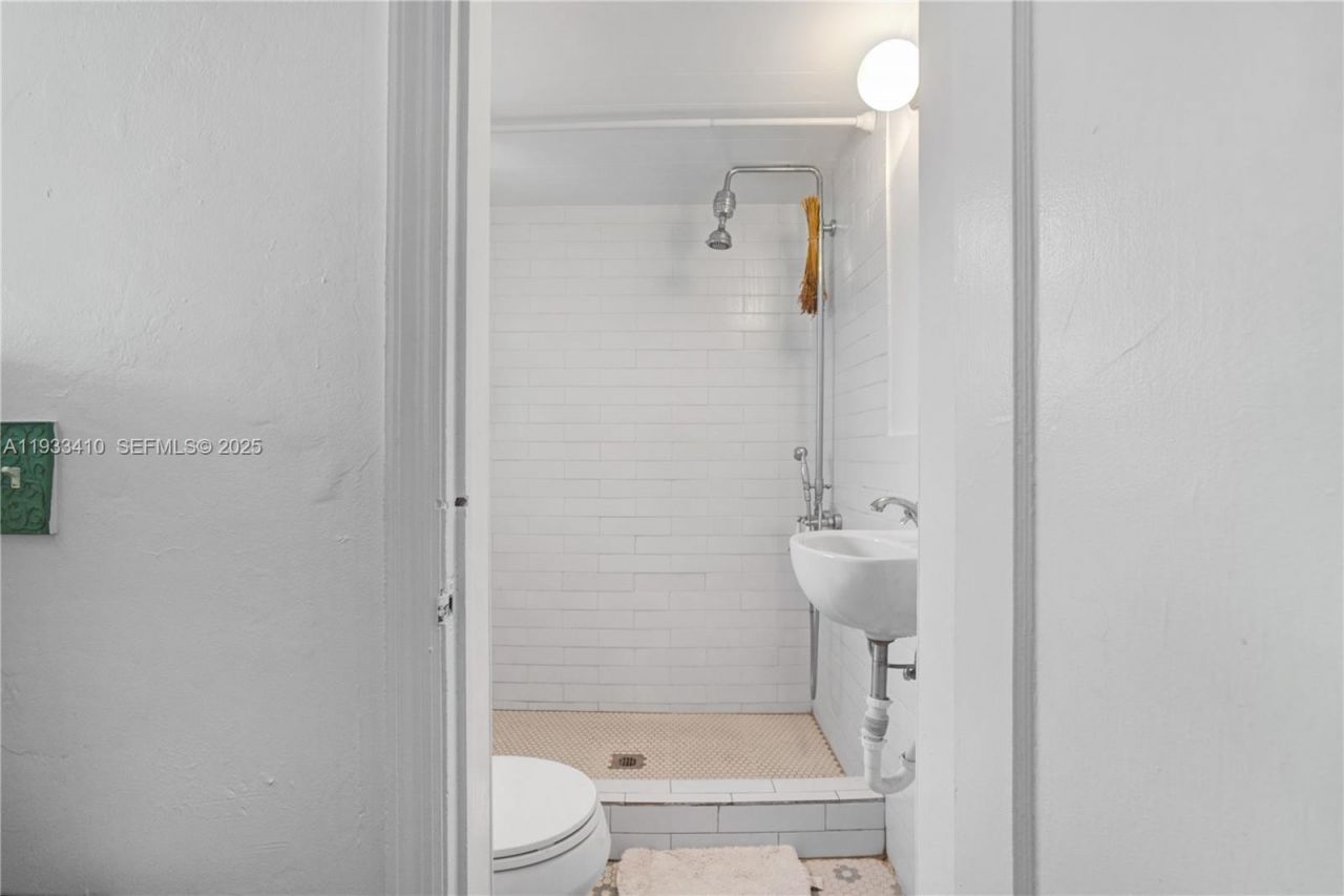 9210 NW 4th Ave , Miami, FL 33150 Photo