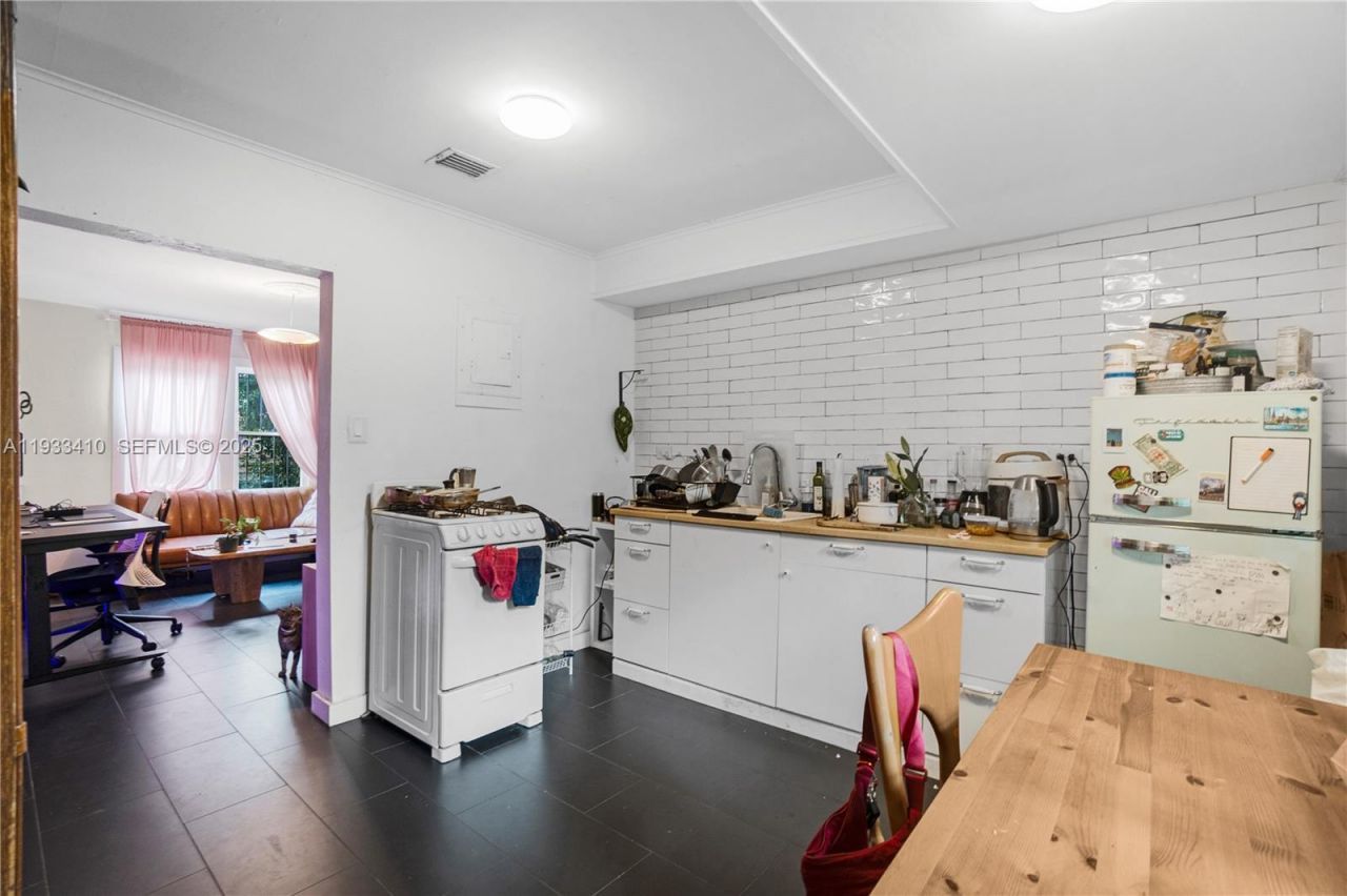 9210 NW 4th Ave , Miami, FL 33150 Photo