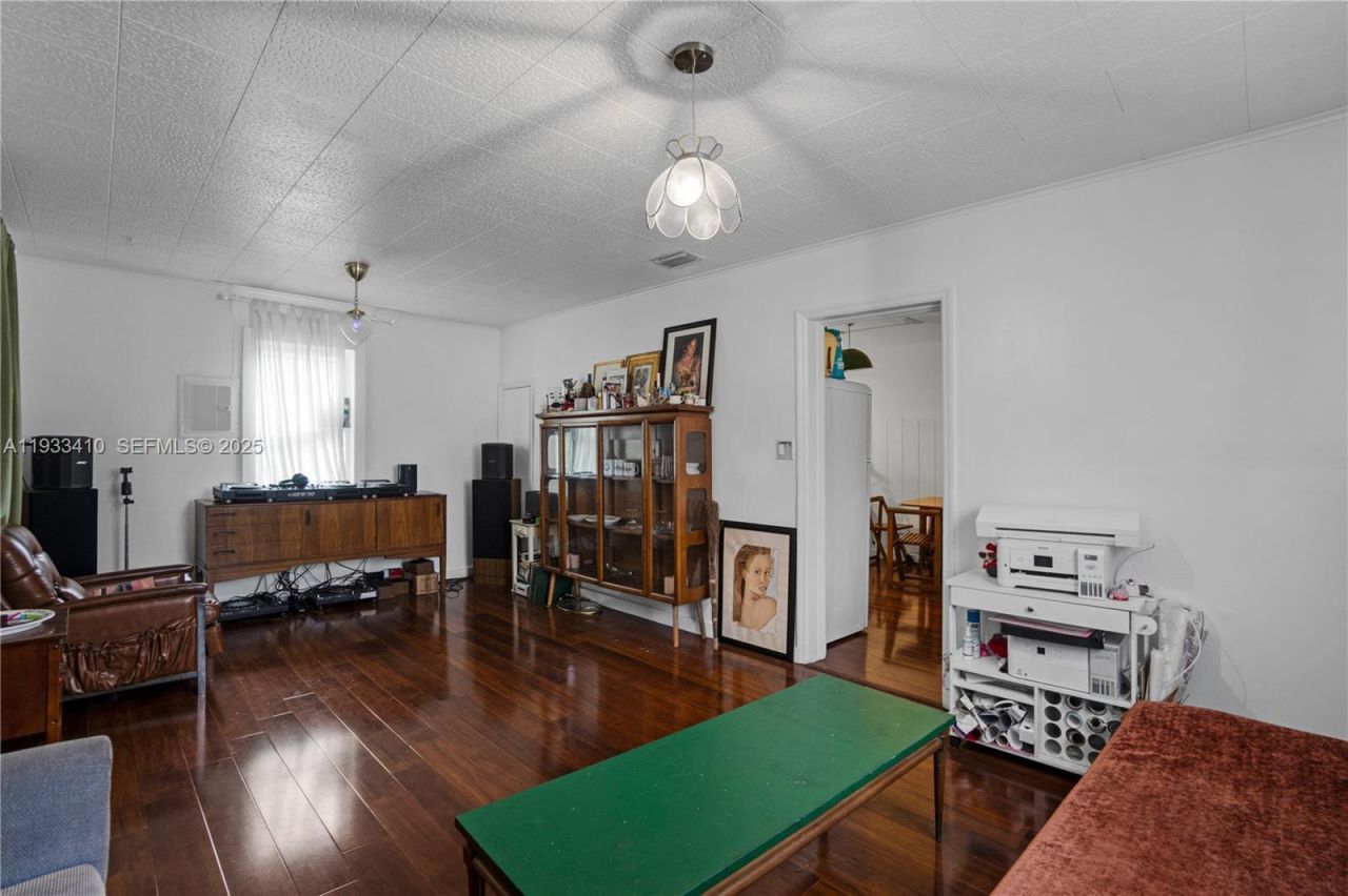 9210 NW 4th Ave , Miami, FL 33150 Photo