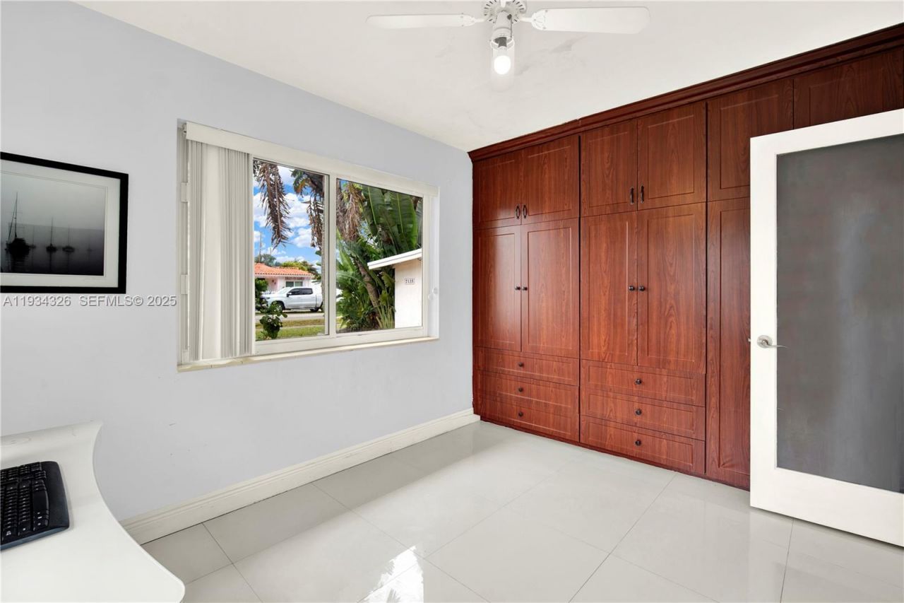 7135 SW 19th Ter, Miami, FL 33155 Photo