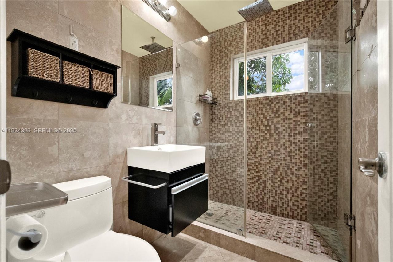 7135 SW 19th Ter, Miami, FL 33155 Photo