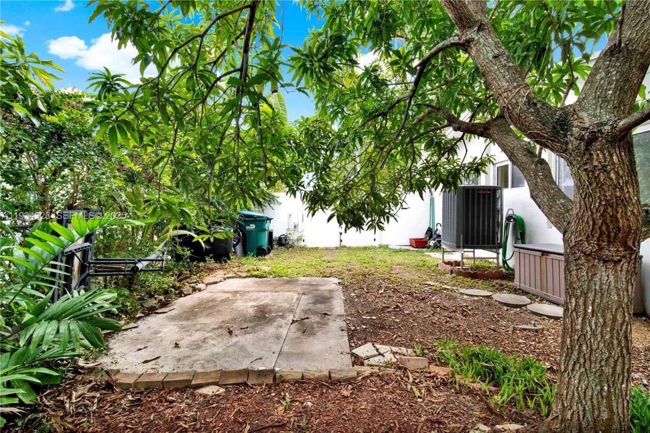 7135 SW 19th Ter, Miami, FL 33155 Photo