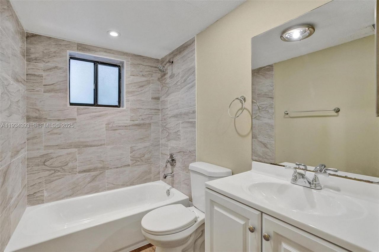 8540 SW 133rd Ave Rd, Unit 321, Miami, FL 33183 Photo