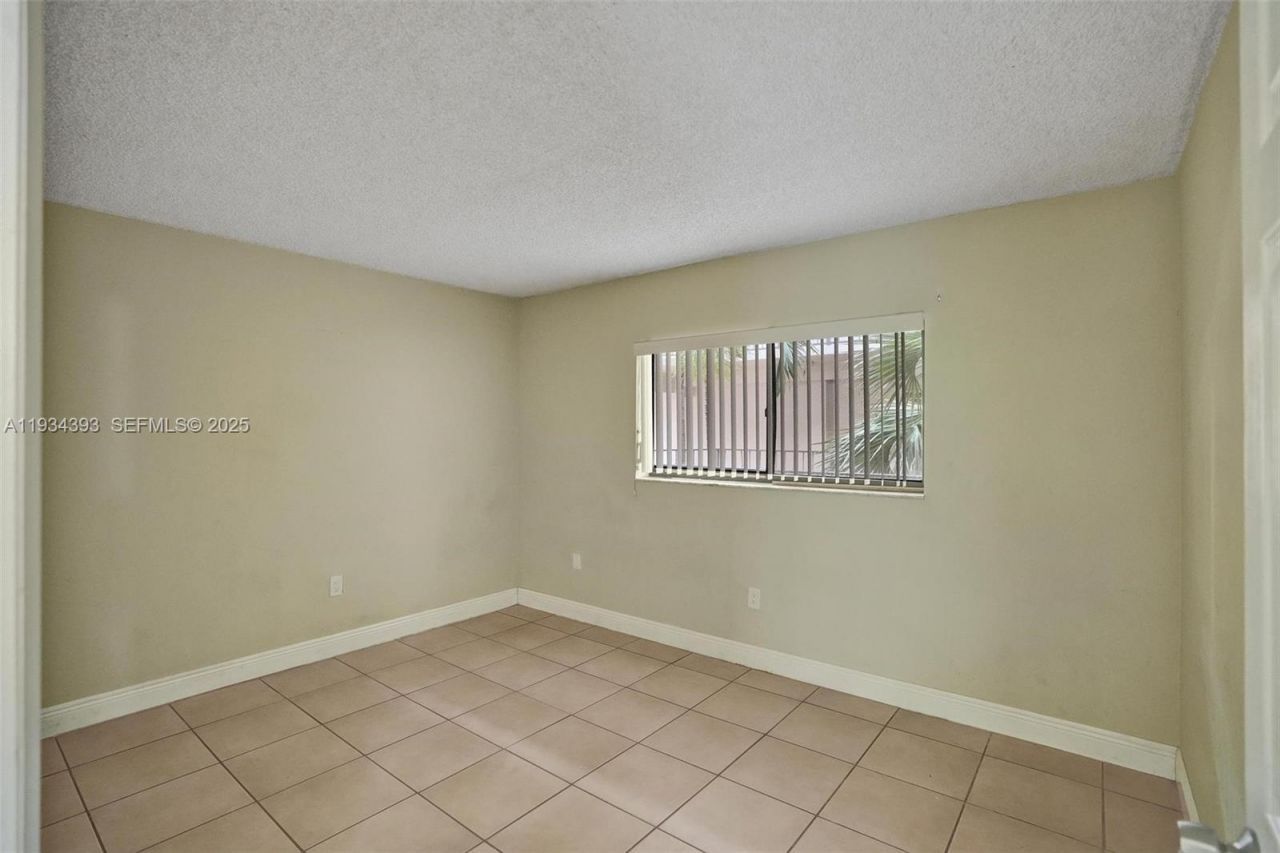8540 SW 133rd Ave Rd, Unit 321, Miami, FL 33183 Photo