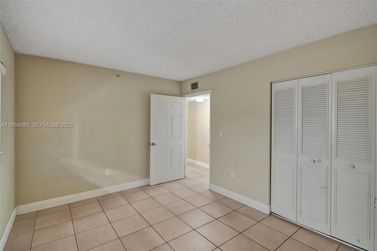 8540 SW 133rd Ave Rd, Unit 321, Miami, FL 33183 Photo